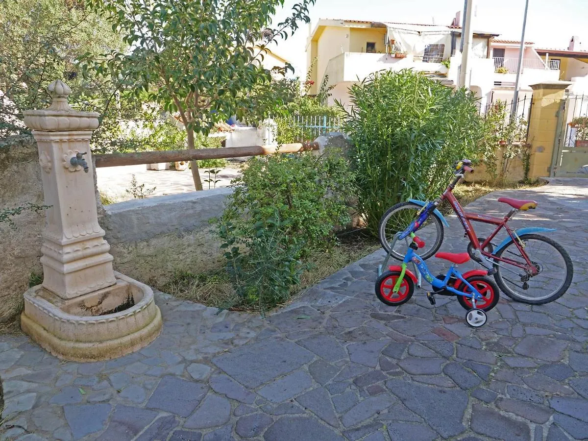 Residence porto Ottiolu 300MT spiaggia 0*,  Italia